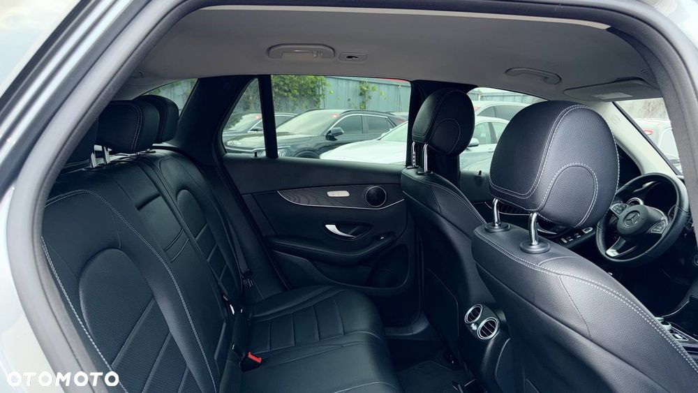 Mercedes-Benz GLC 300 4-Matic - 10
