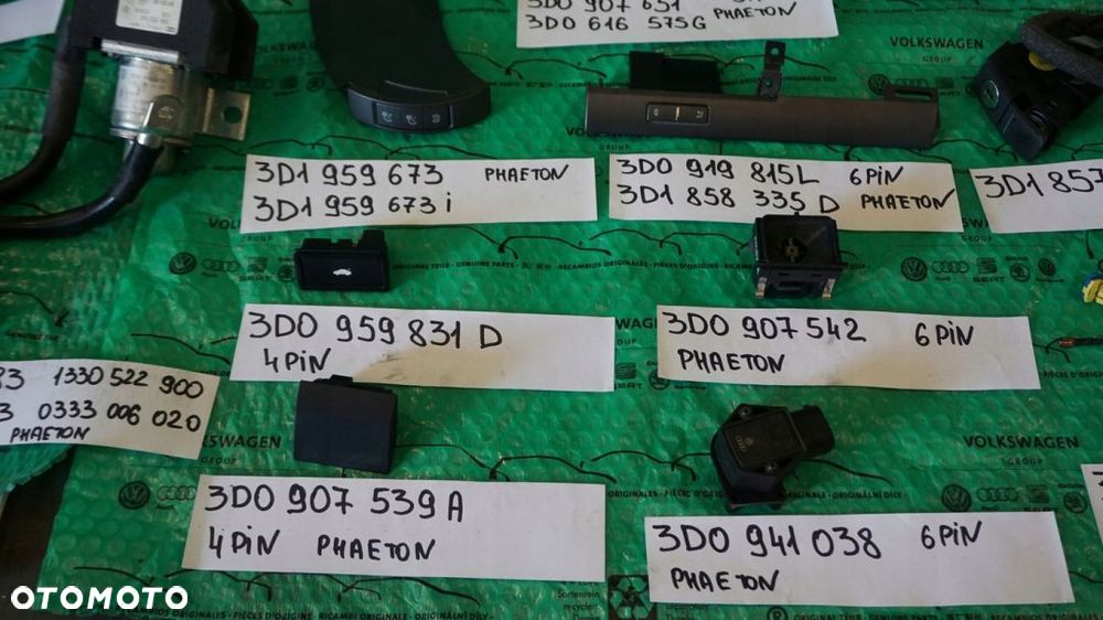 PRZYCISK OTWIERANIA KLAPY VW PHAETON - 9