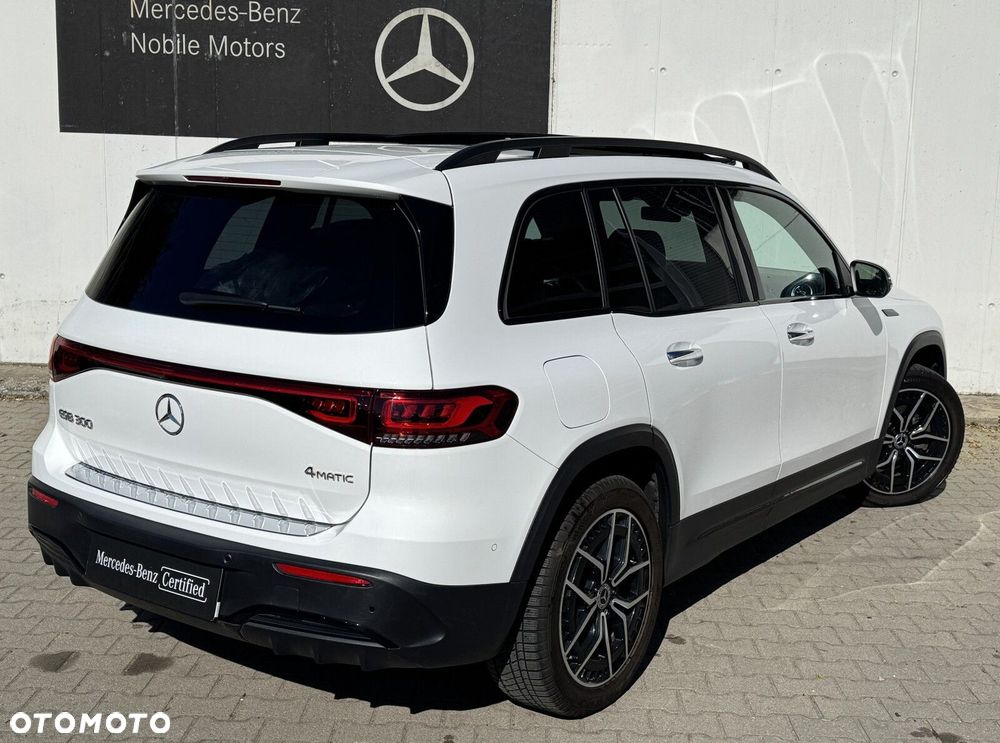 Mercedes-Benz EQB 300 66.5kWh 4-Matic AMG Line 7os - 4