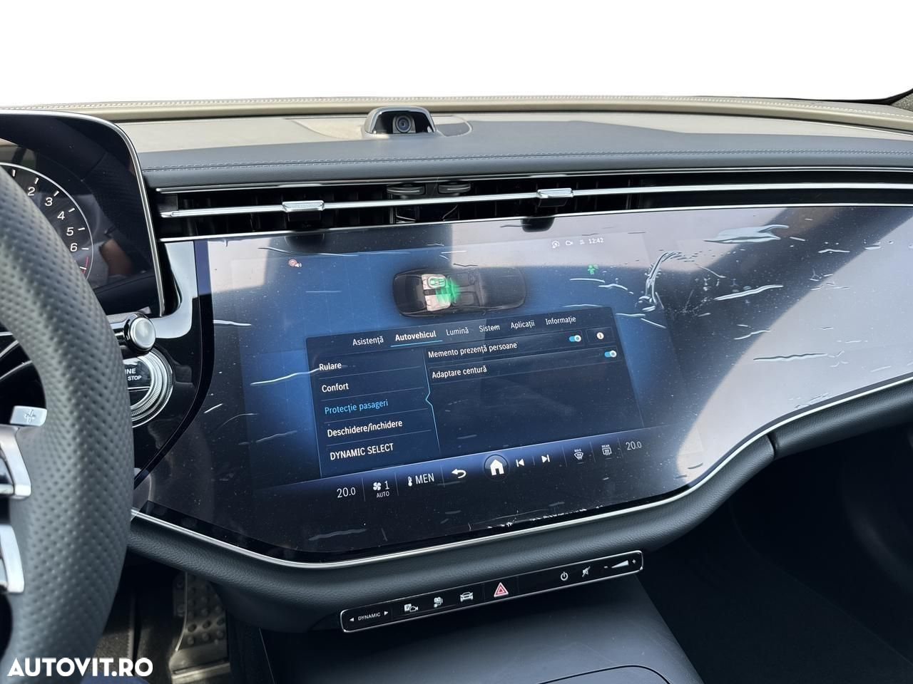 Mercedes-Benz E - 21
