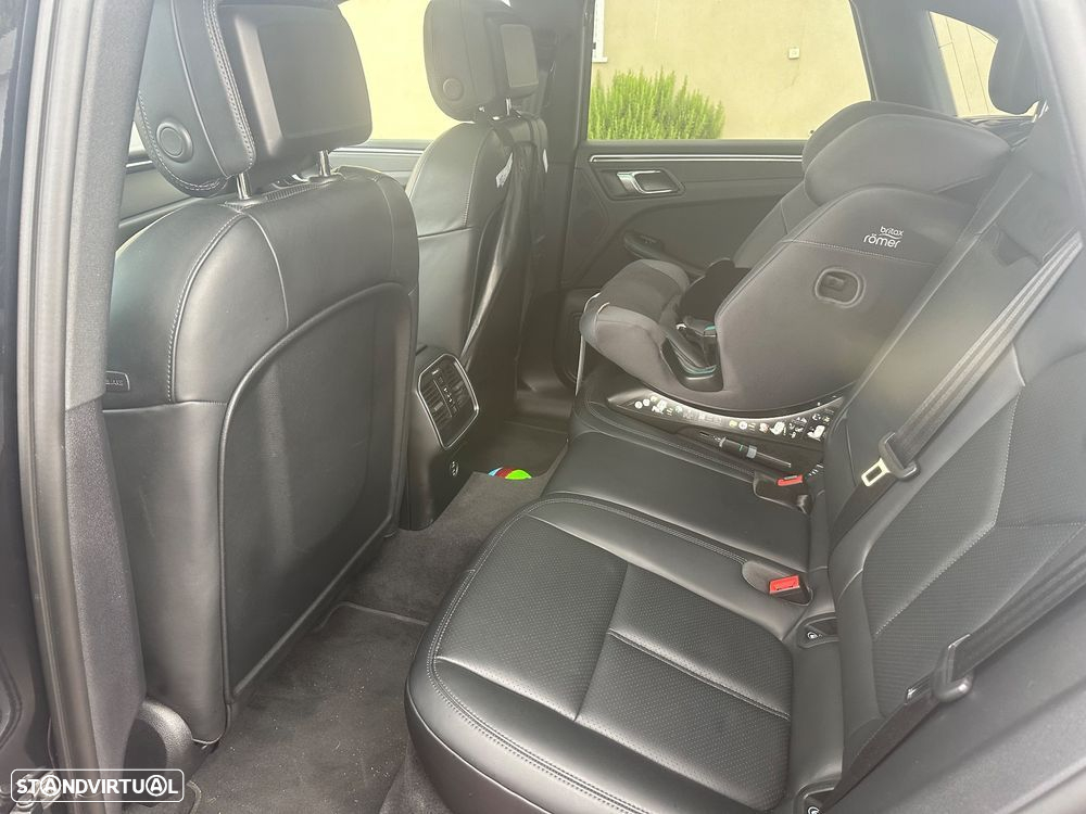 Porsche Macan Standard - 16