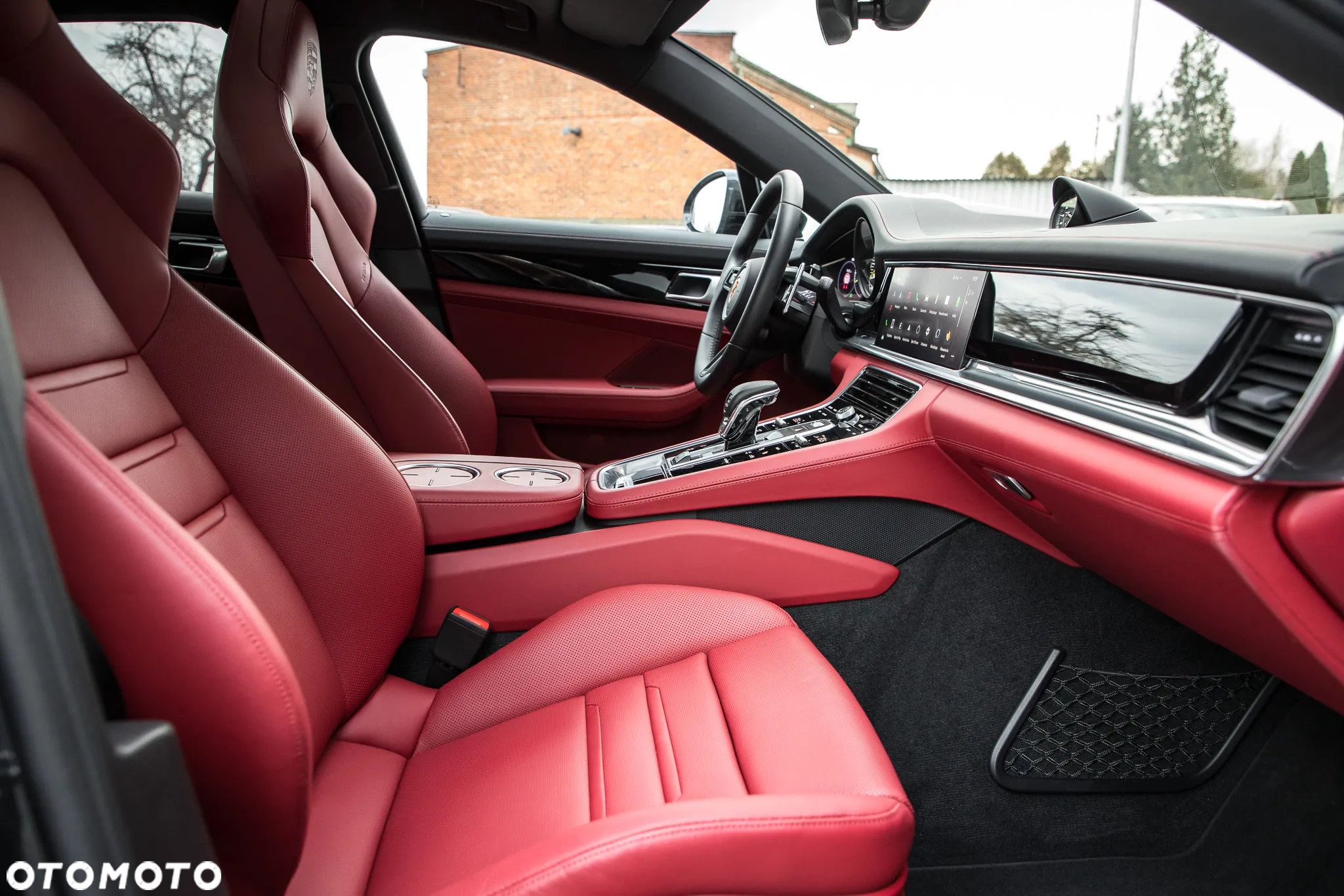 Porsche Panamera 4S Executive - 38