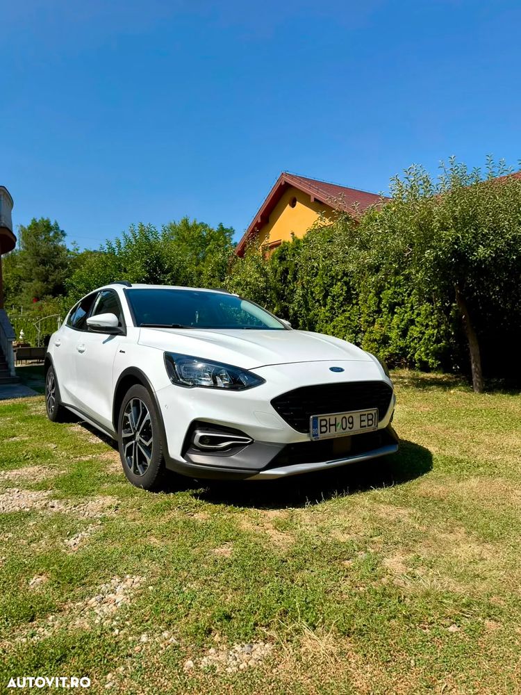 Ford Focus 1.0 EcoBoost 6MT MHEV Active X - 1