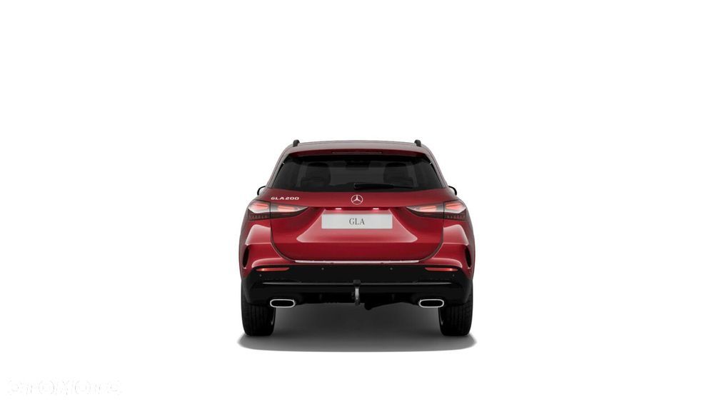 Mercedes-Benz GLA - 12