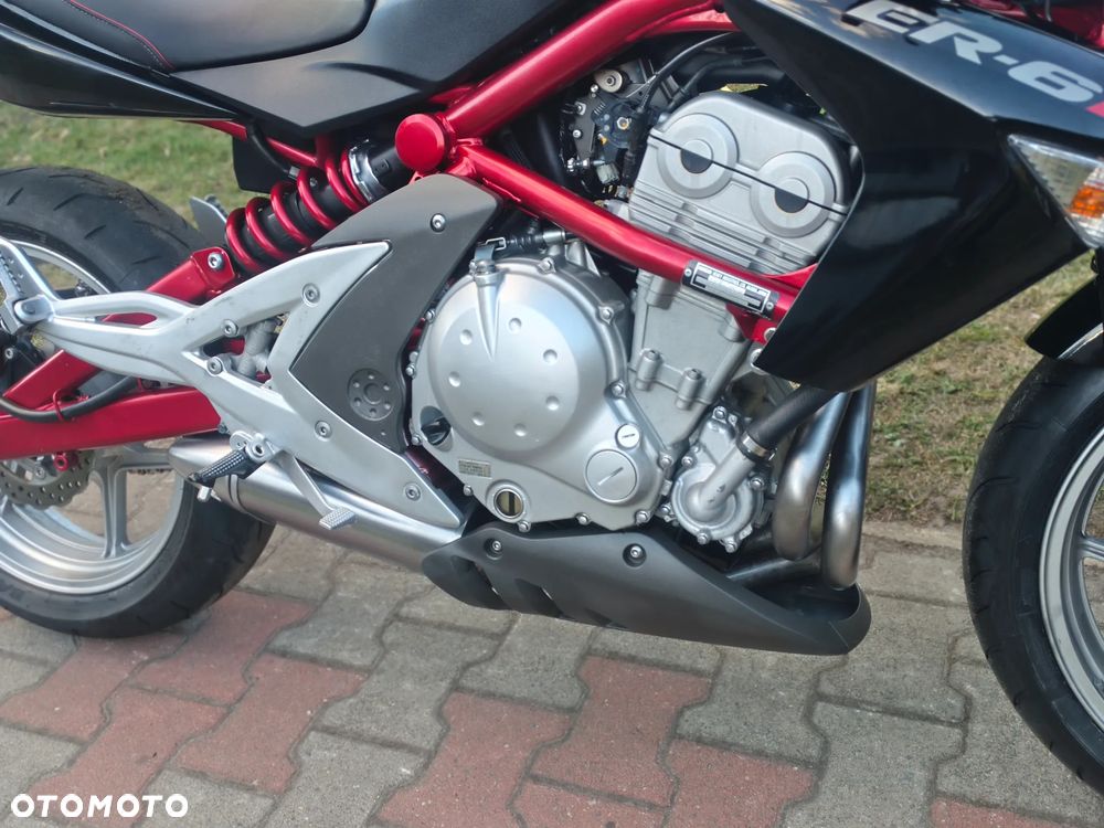 Kawasaki ER - 9