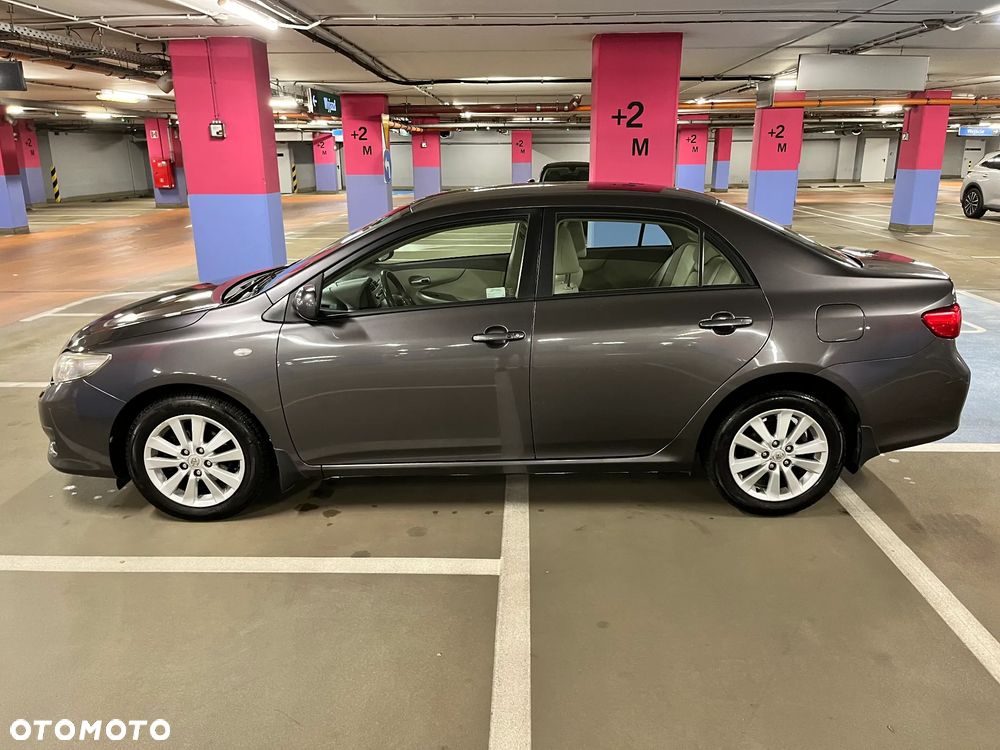 Toyota Corolla 1.6 VVT-i Luna - 4