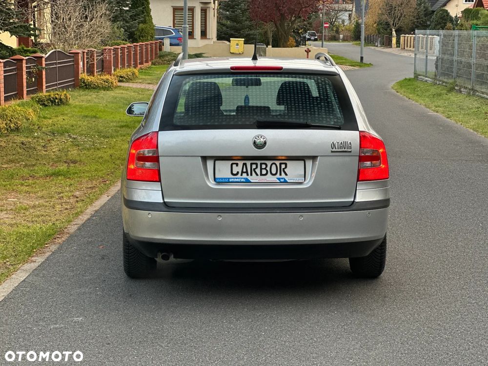 Skoda Octavia 1.6 Ambiente - 7