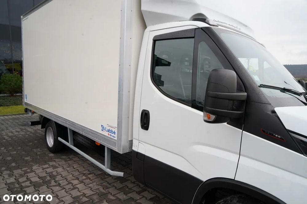 Iveco DAILY 35-160 / KONTENER 4,3 M / WINDA / BLIŹNIAK   DMC: 3500 KG /  2022 - 17