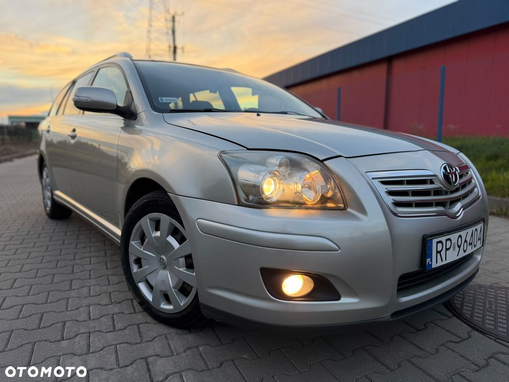 Toyota Avensis 2.0 D-4D Premium - 5