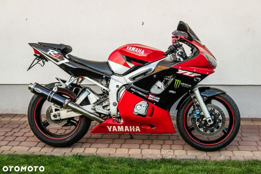 Yamaha R6 - 3