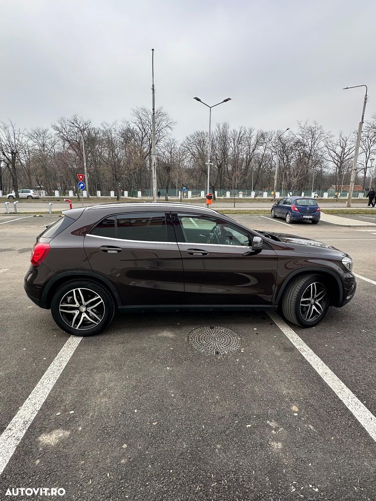 Mercedes-Benz GLA 200 CDI 4MATIC Aut. - 11