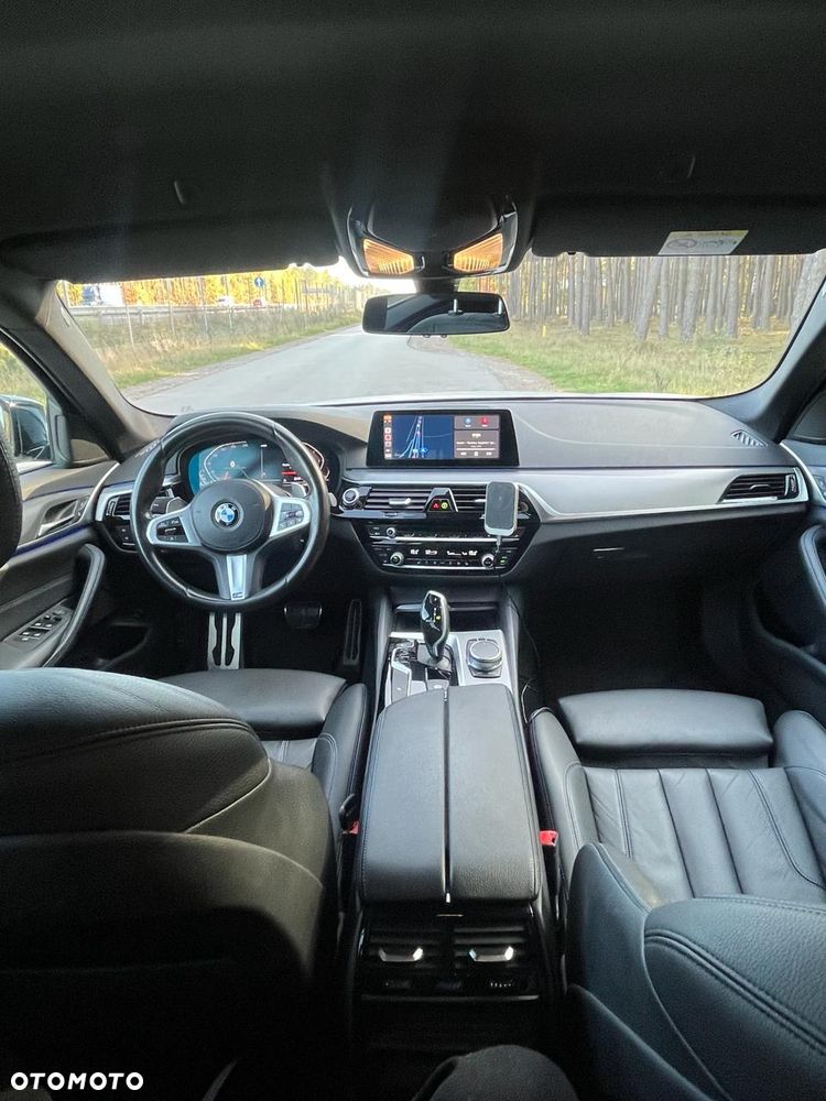 BMW Seria 5 520d M Sport Edition - 22