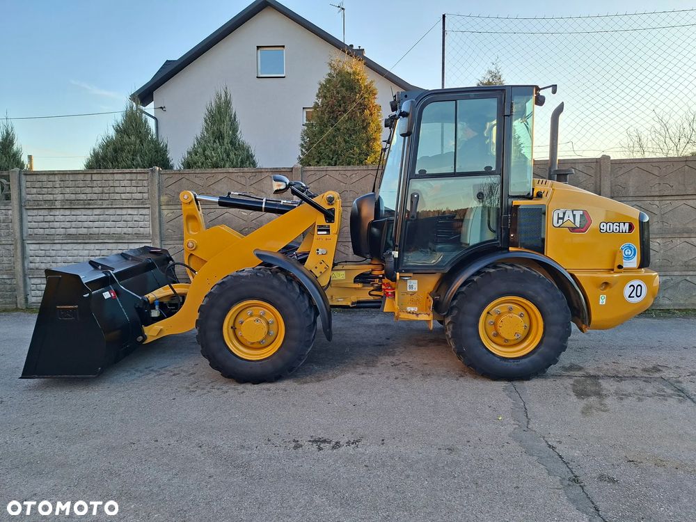 Caterpillar CAT 906 M - 4