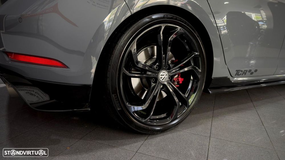 VW Golf 2.0 TSI GTi TCR DSG - 29