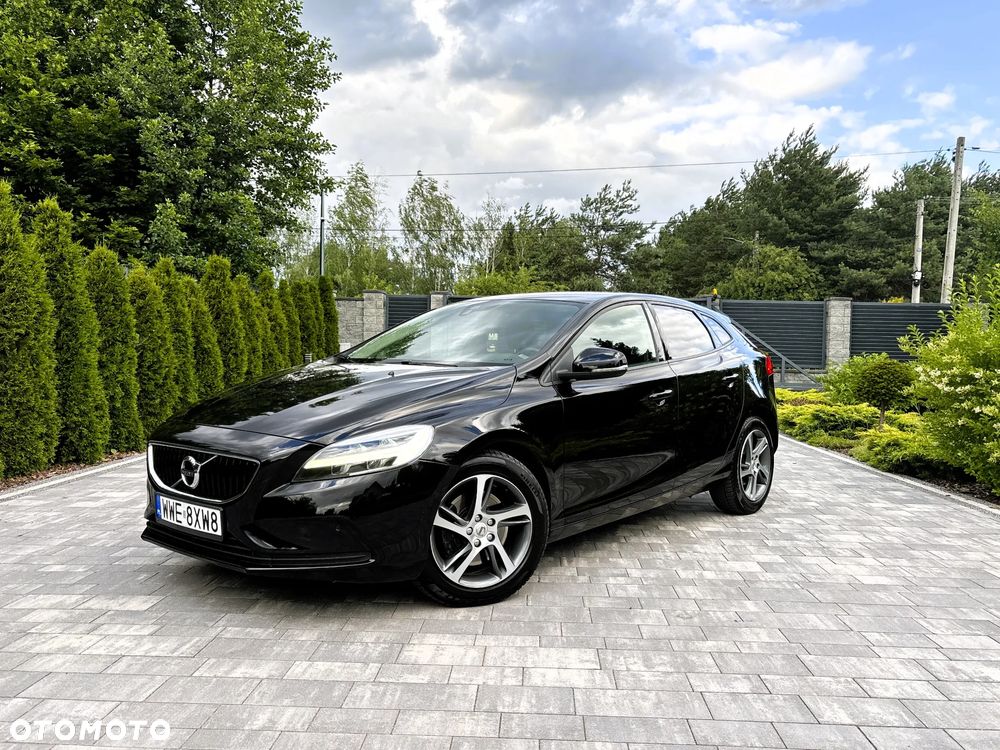 Volvo V40 - 16