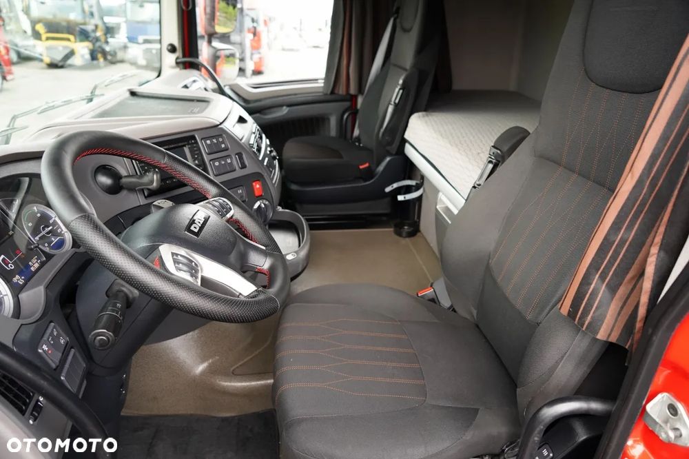 DAF XF 480 / SUPER SPACE CAB / RETARDER /  KLIMA POSTOJOWA / - 24