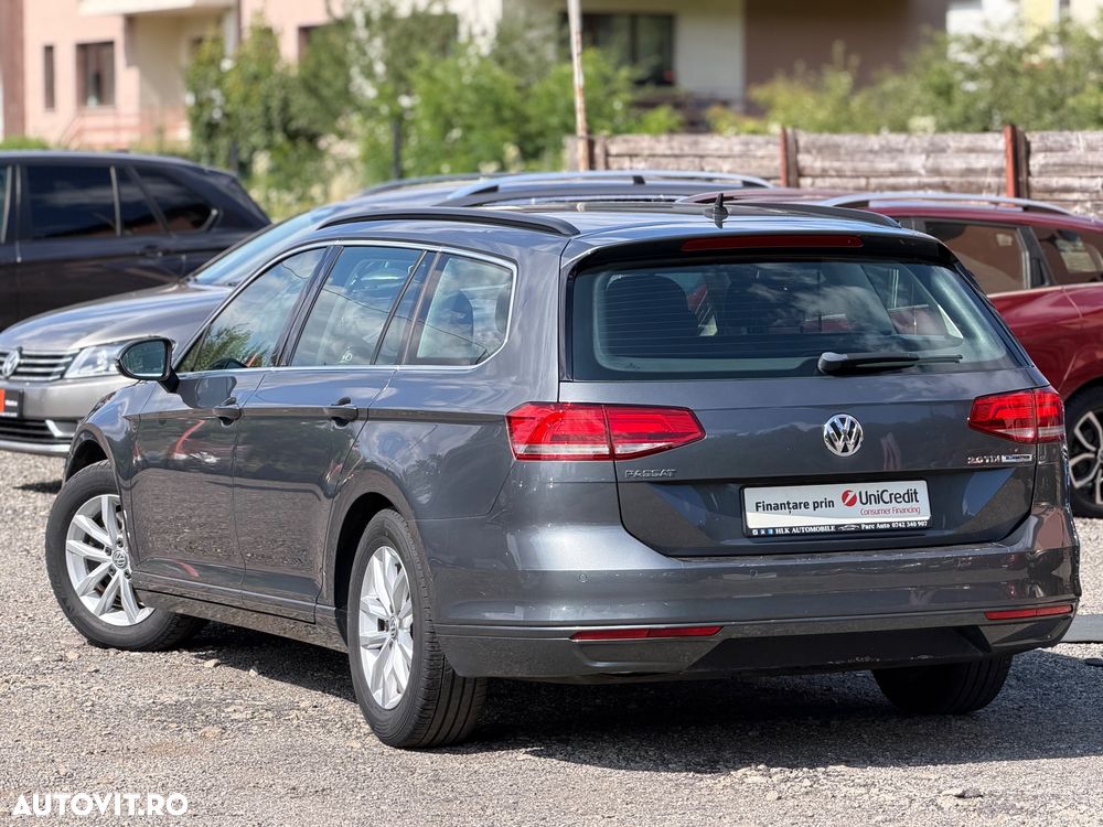 Volkswagen Passat 2.0 TDI SCR BlueMotion Comfortline - 14