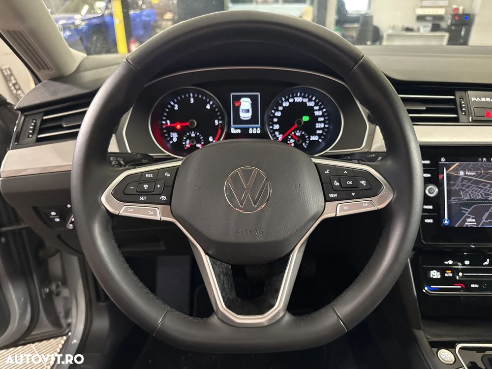 Volkswagen Passat - 17