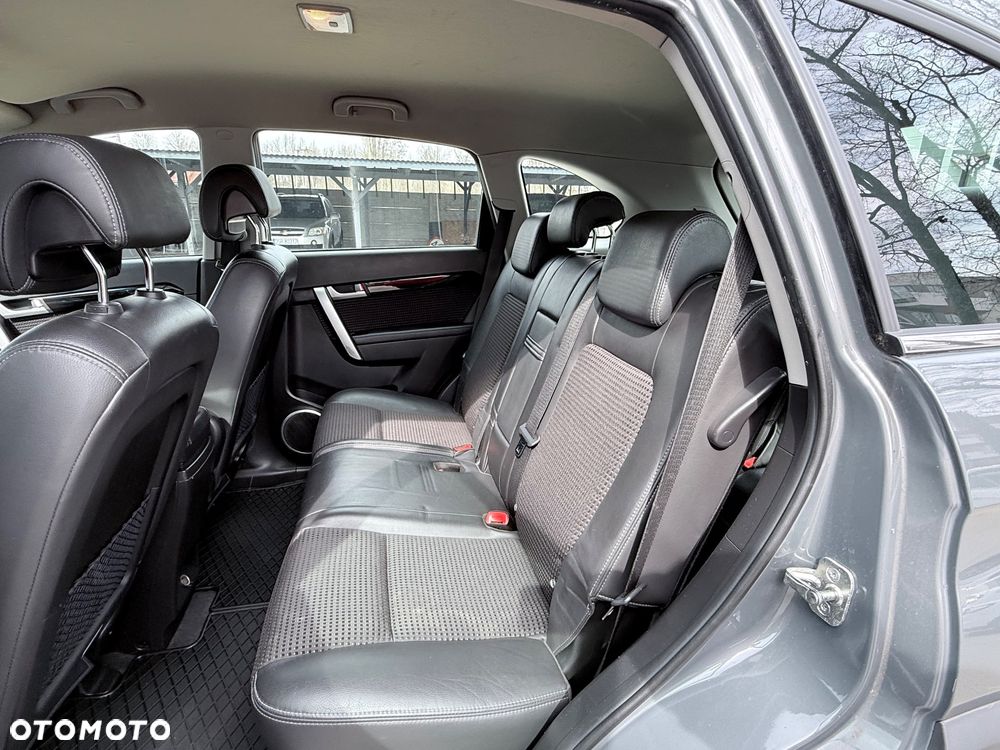 Chevrolet Captiva 2.4 AWD LT+ - 17