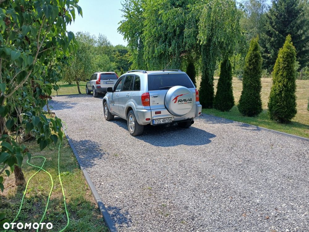 Toyota RAV4 - 5