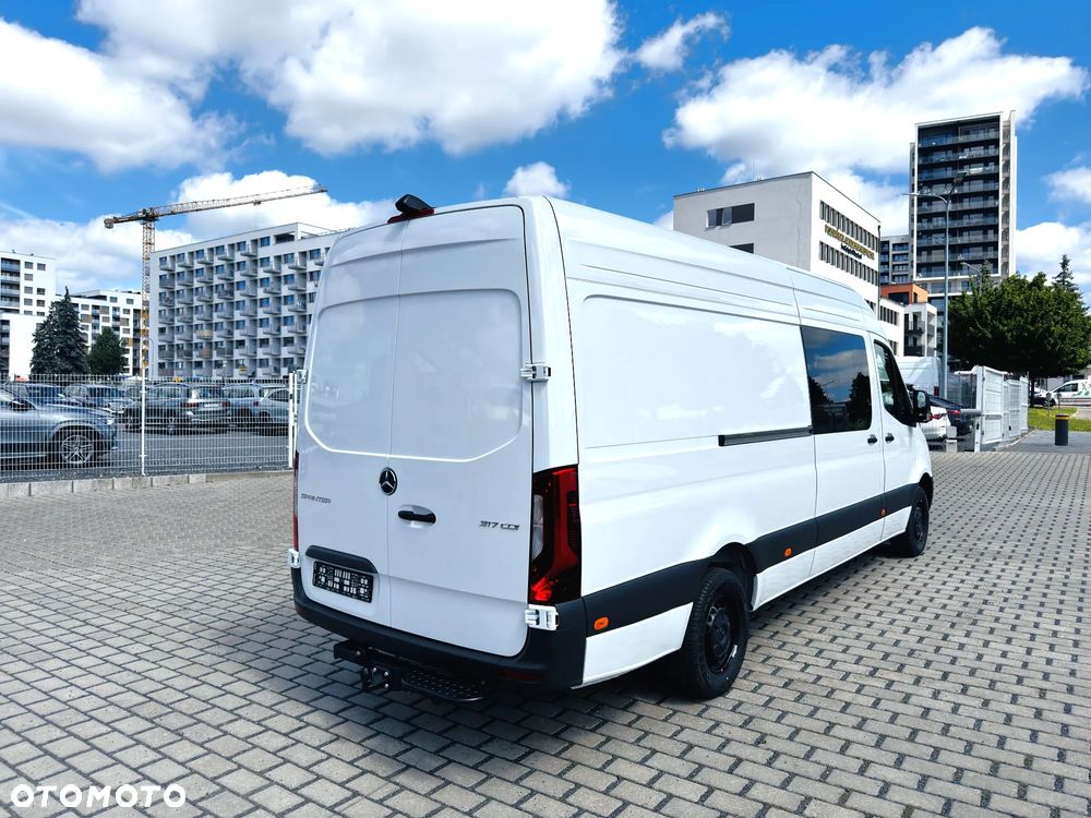 Mercedes-Benz 317 CDI Furgon długi PRO Brygadowy 7 osób - 5