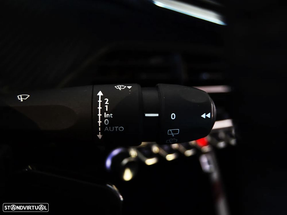 Peugeot 2008 1.2 PureTech Active Pack - 21