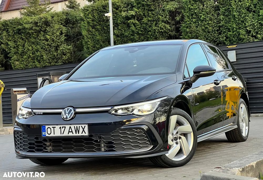 Volkswagen Golf - 2