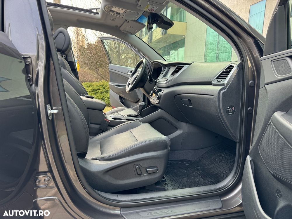 Hyundai Tucson blue 1.7 CRDi 2WD DCT Premium - 9