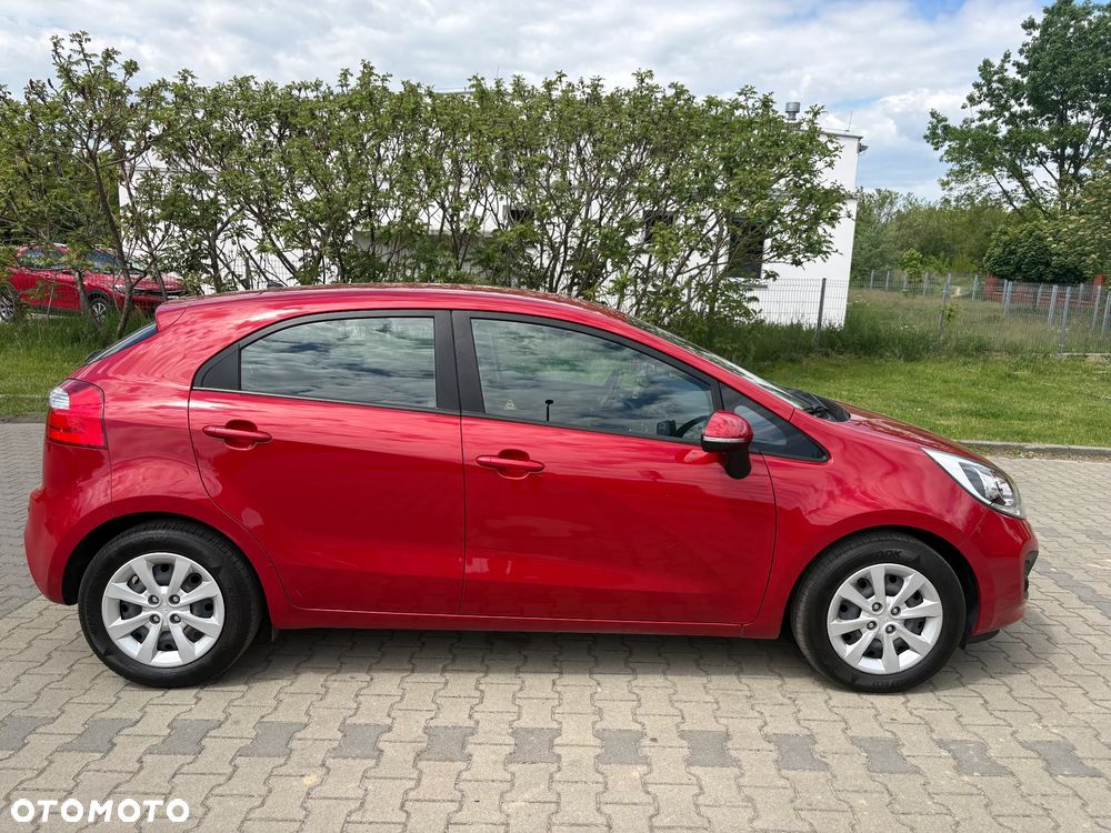 Kia Rio - 2
