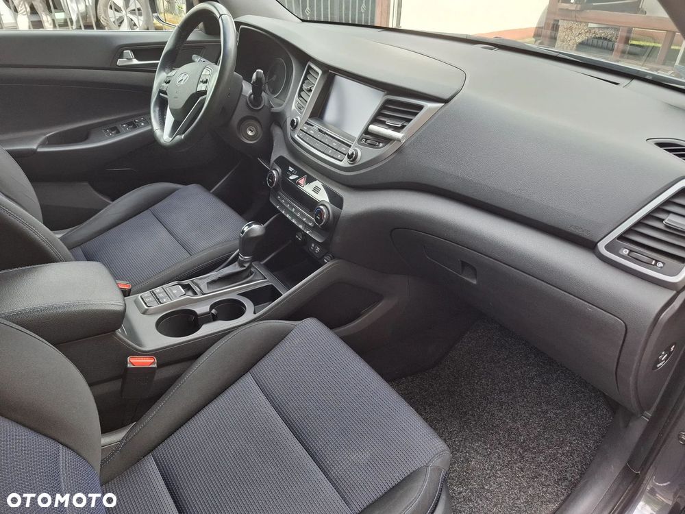 Hyundai Tucson 2.0 CRDI 4WD Automatik Style - 17