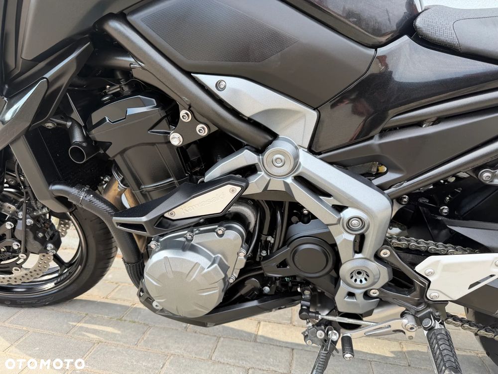 Kawasaki Z 900 - 31