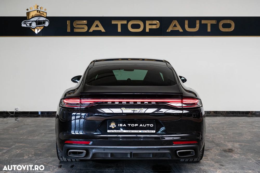 Porsche Panamera 4 E-Hybrid - 36