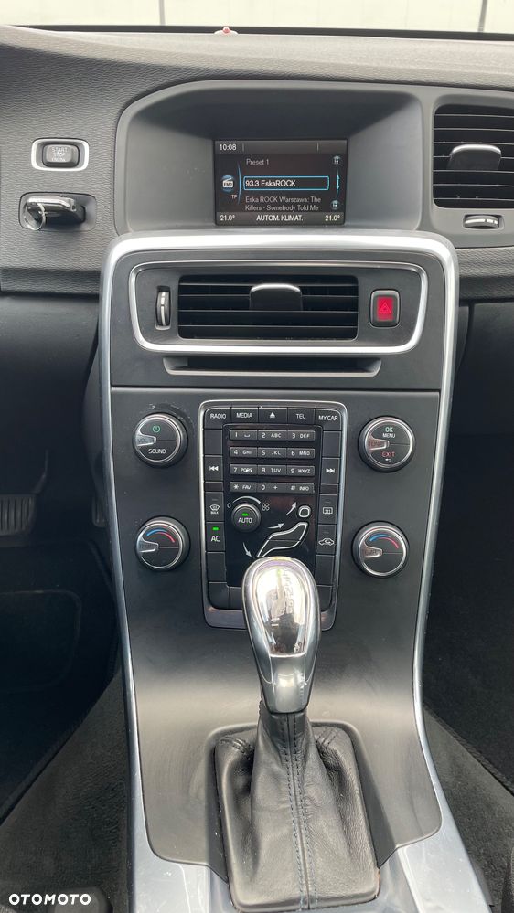 Volvo V60 D2 Geartronic Powershift Kinetic - 32