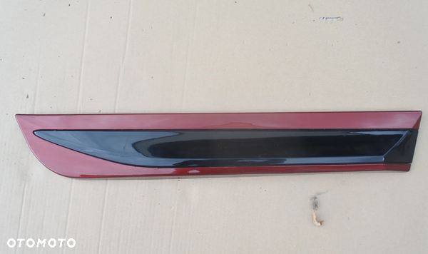 listwa drzwi prawy tył Toyota Yaris III lift
