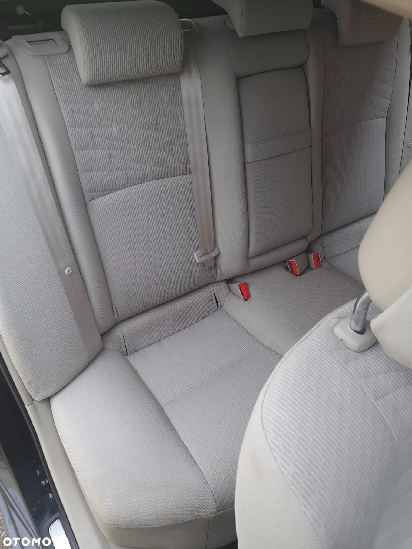 Toyota Avensis - 15