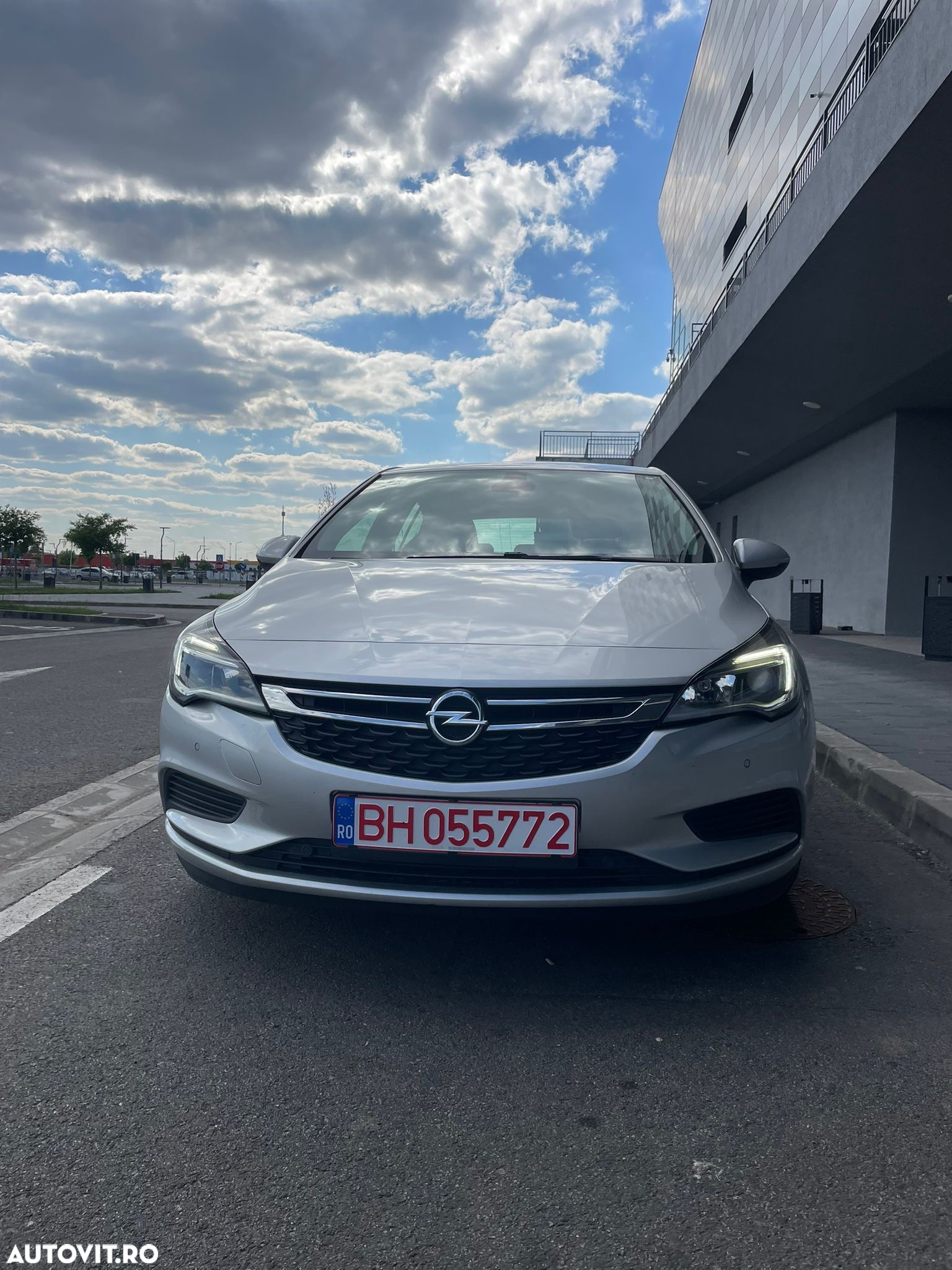 Opel Astra 1.6 CDTI Active - 11