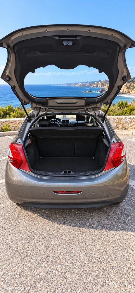 Peugeot 208 1.4 HDi - 4