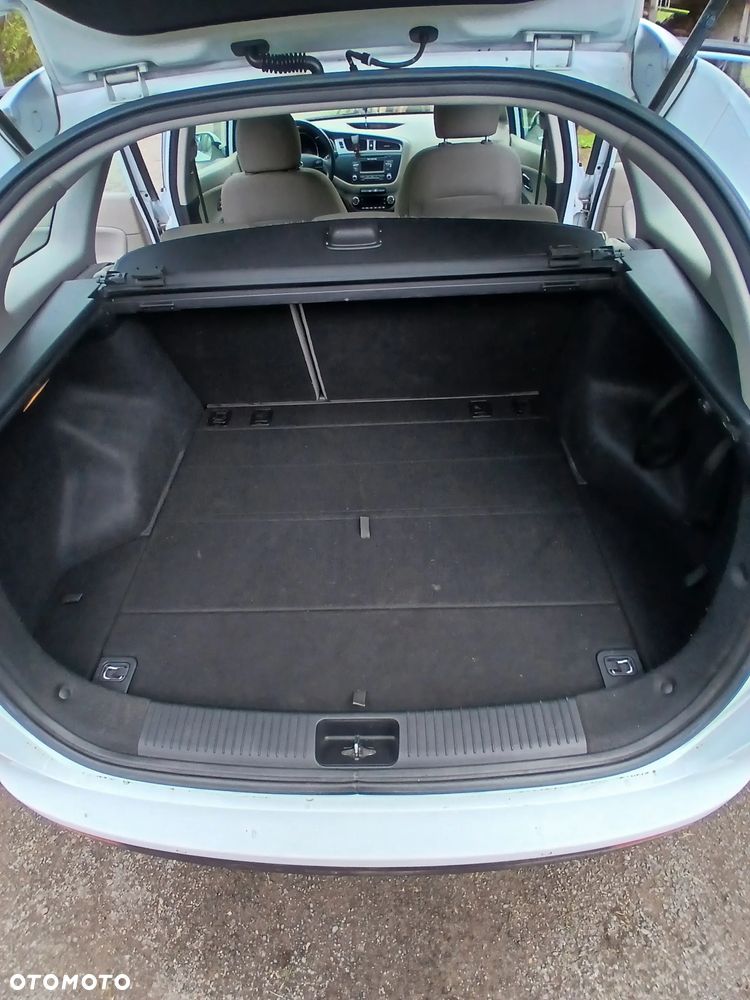 Kia Ceed 1.6 GDI Platinum Edition - 5