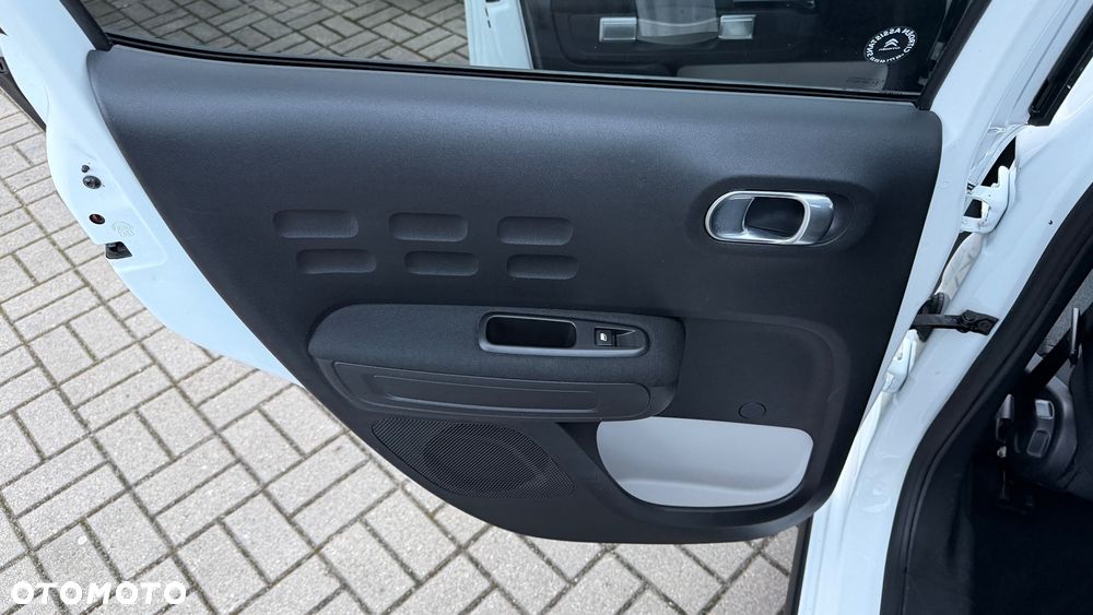 Citroën C3 Pure Tech (VTi) 82 Exclusive - 18