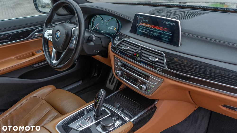 BMW Seria 7 740d xDrive - 15
