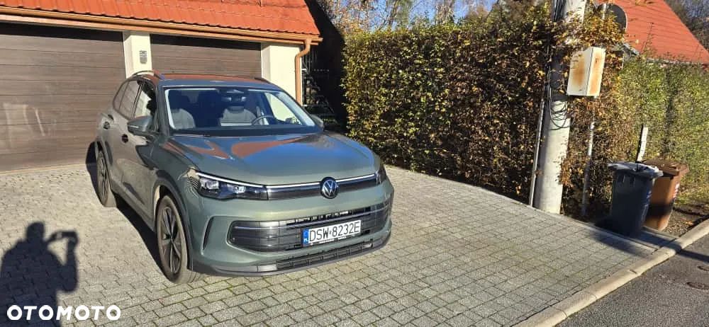 Volkswagen Tiguan - 2