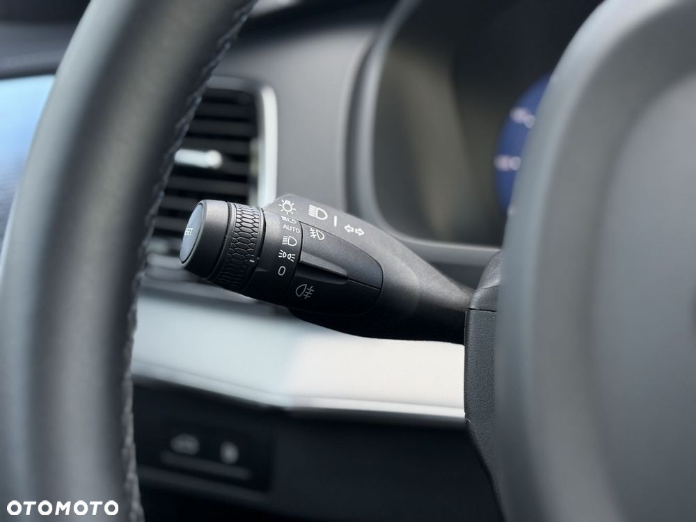 Volvo XC 90 - 28