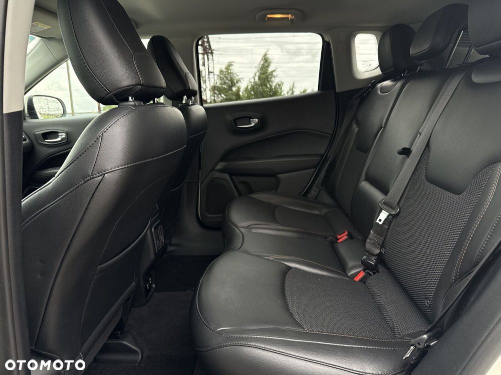 Jeep Compass 1.4 TMair Limited 4WD S&S - 30