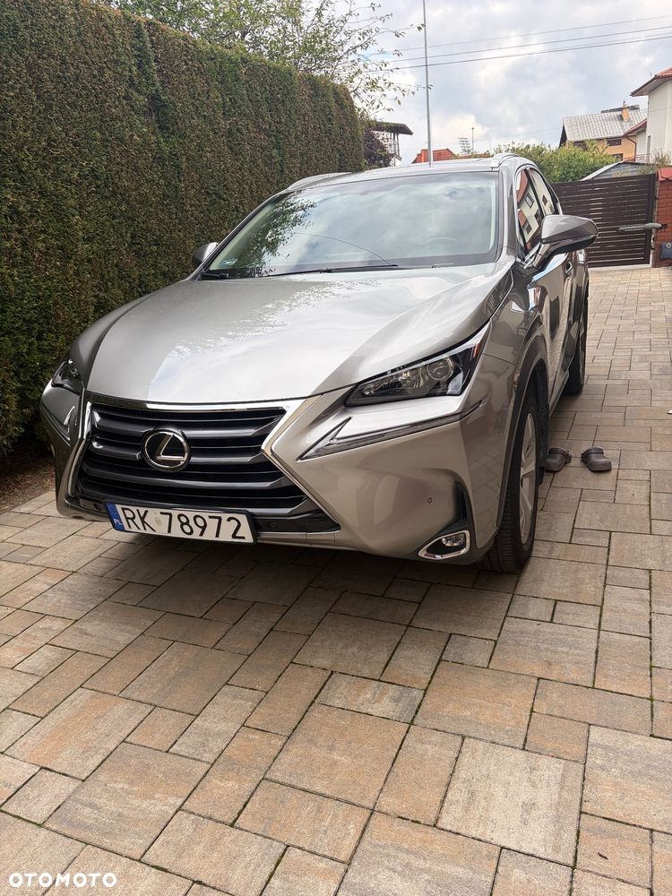 Lexus NX 200t AWD - 3