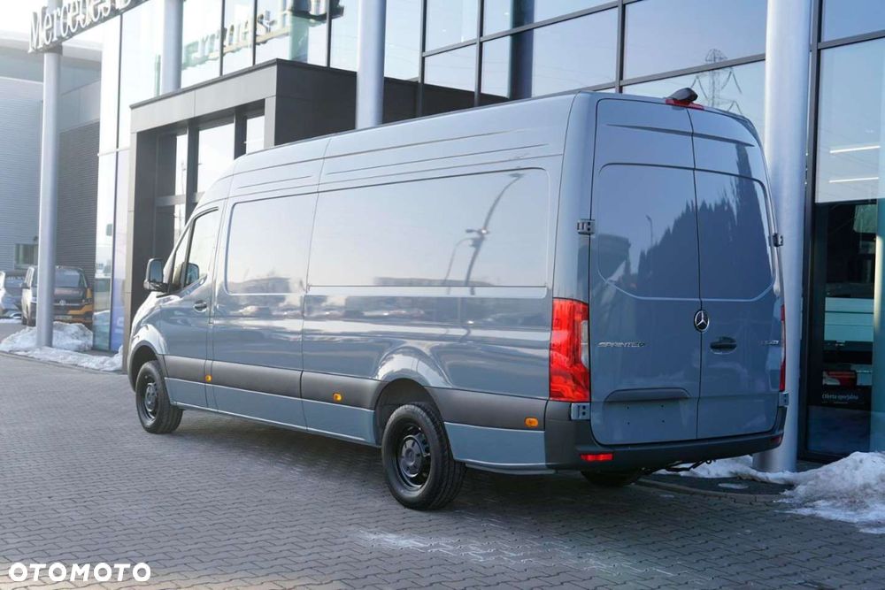 Mercedes-Benz Sprinter - 5