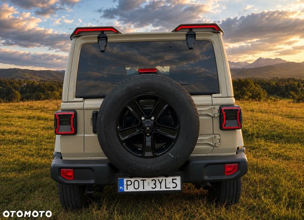 Jeep Wrangler - 6