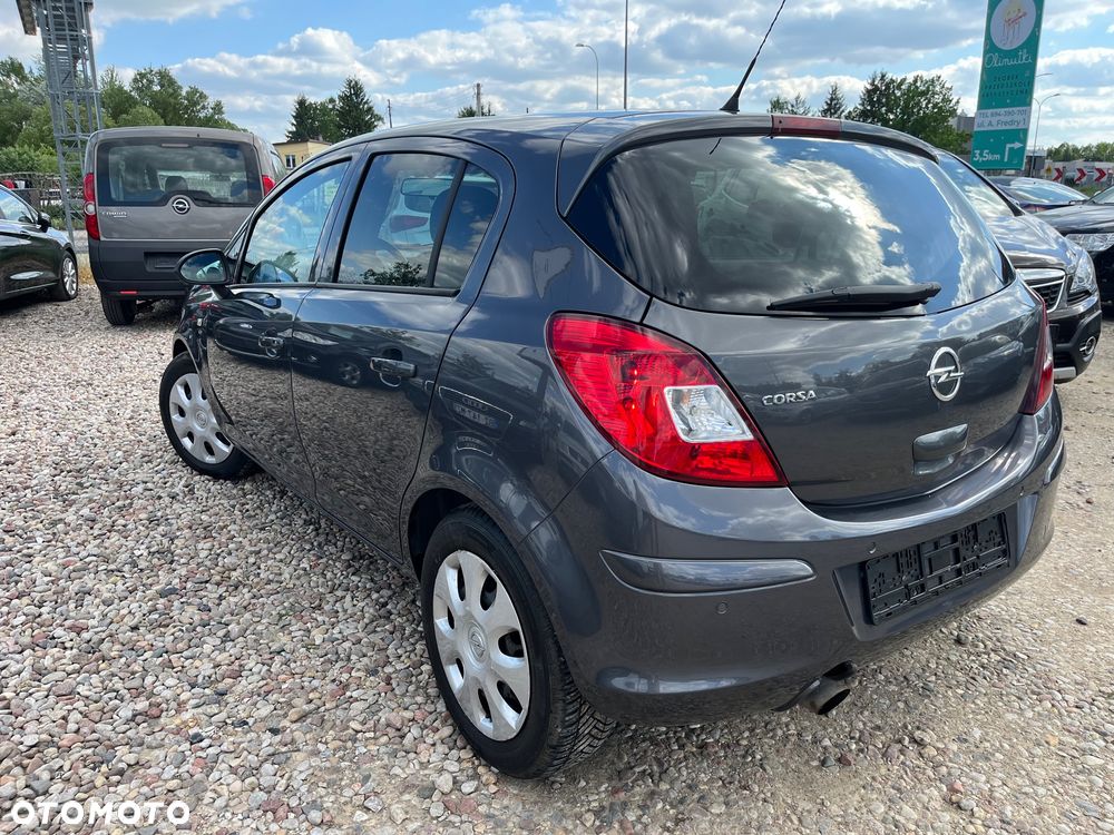 Opel Corsa 1.4 16V Satellite - 30