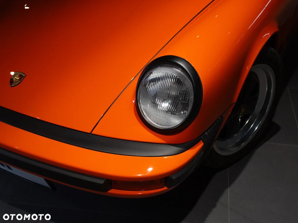 Porsche 911 - 16