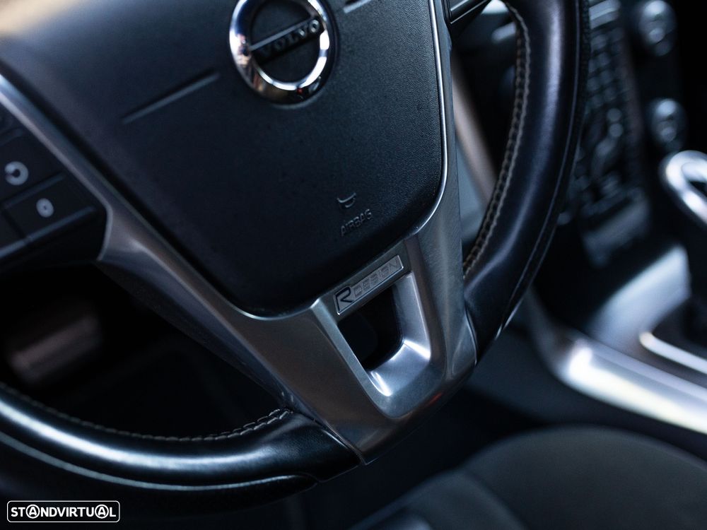 Volvo V40 2.0 D3 R-Design Geartronic - 34