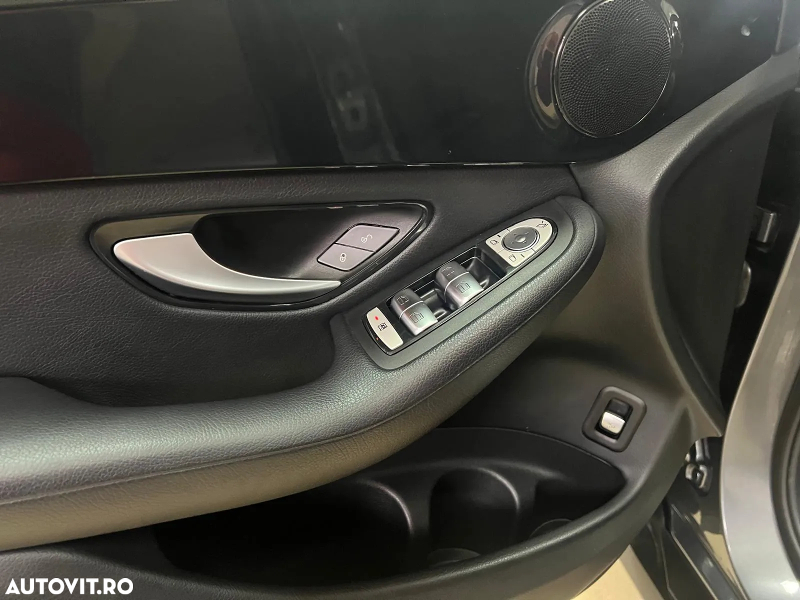 Mercedes-Benz GLC 300 de 4Matic 9G-TRONIC - 25
